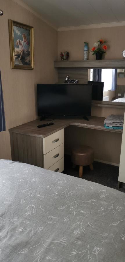 3 Bedroom Caravan With Hot Tub Tattershall Lakes Exterior foto